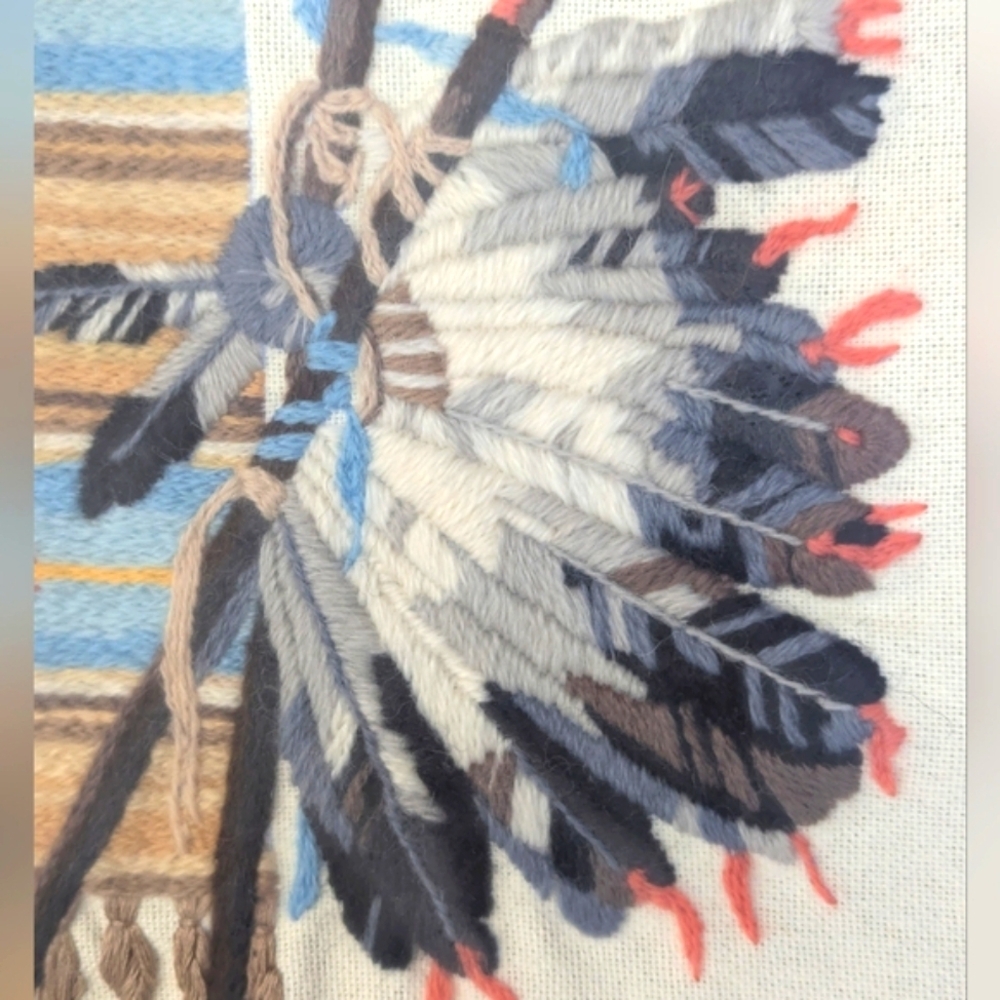 Native American Scene Hand Embroidered With Exquisite Detail - Picture 6 of 14